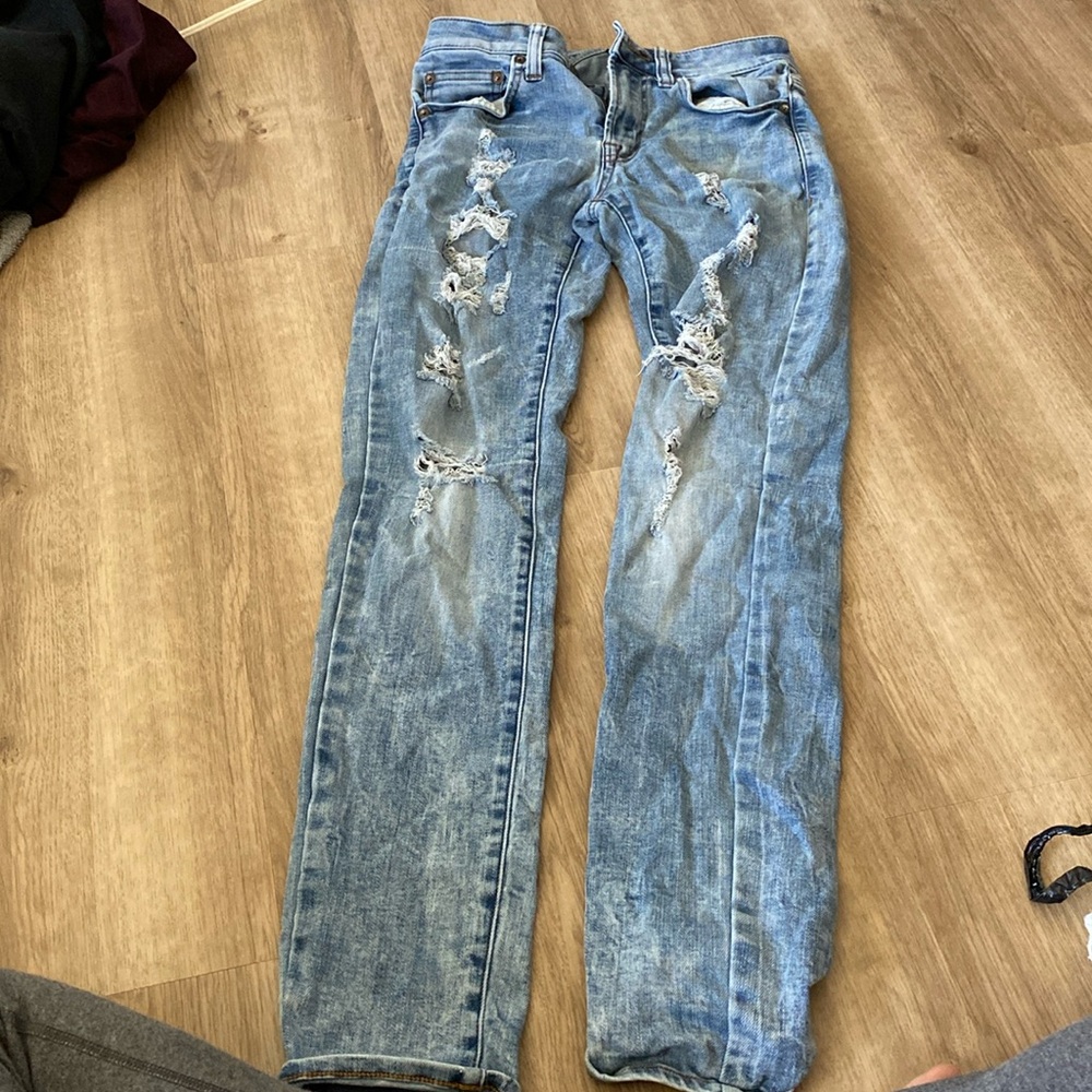 Men’s American Eagle distressed Jeans